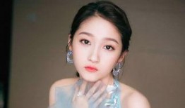 娱乐吃瓜君白莲花女星,娱乐吃瓜君揭秘其背后的真相