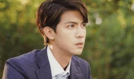 双男主穿书文娱乐圈吃瓜,双男主穿书娱乐圈甜蜜吃瓜记