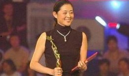 娱乐吃瓜小将倪萍,从娱乐吃瓜小将到人生导师的华丽转身